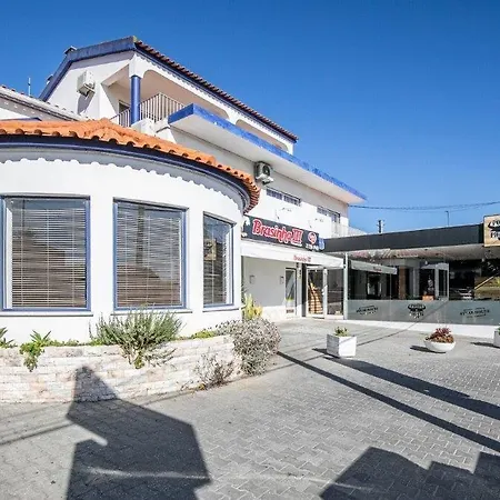Lareira Do Pinheirinho Гостевой дом